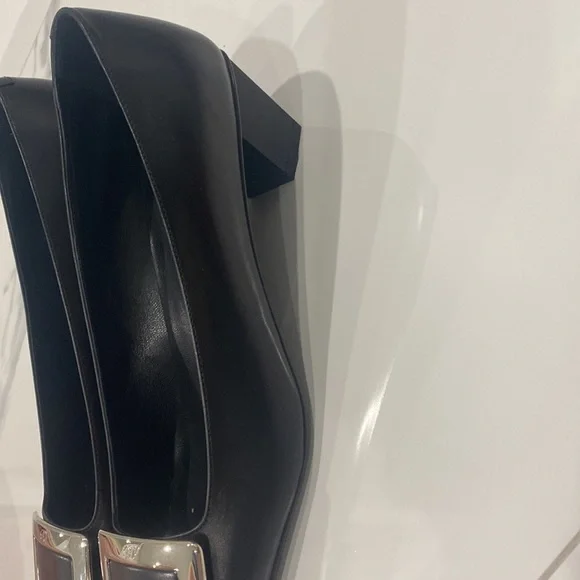 Trompette 45 patent leather pumps - Roger Vivier - Picture 4 of 4